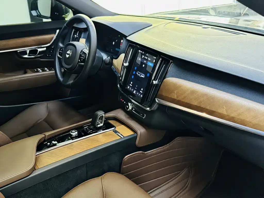 Volvo S90 2025 — фото 10