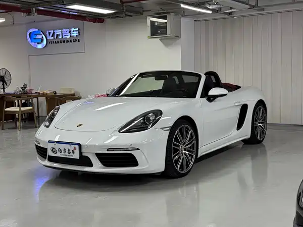 Porsche 718 2016