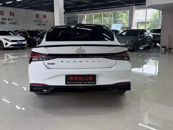 Hyundai Elantra 2023