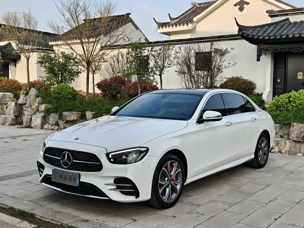 Mercedes-Benz E-Class 2022 — фото 1