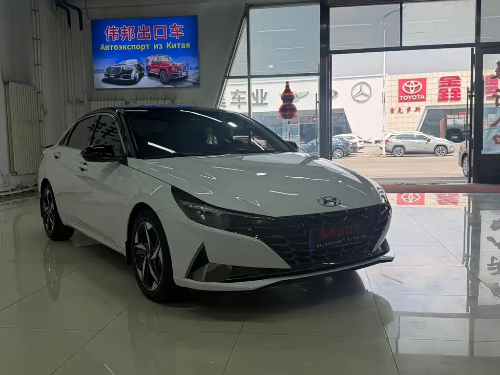 Hyundai Elantra 2023