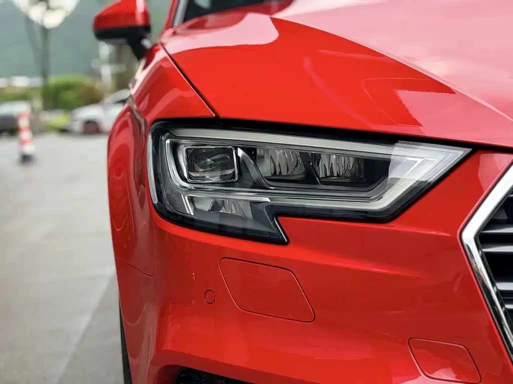 Audi A3 2019 — фото 9