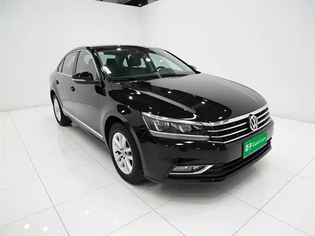Volkswagen Passat 2017 — фото 4