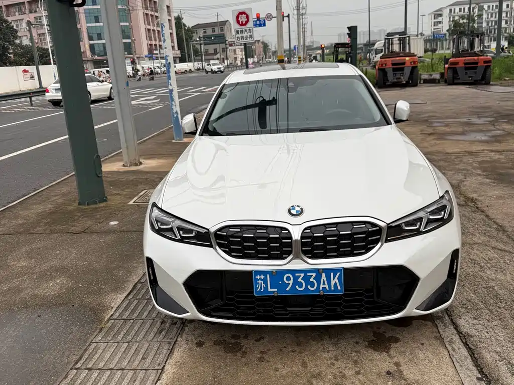BMW 3 Series 2025