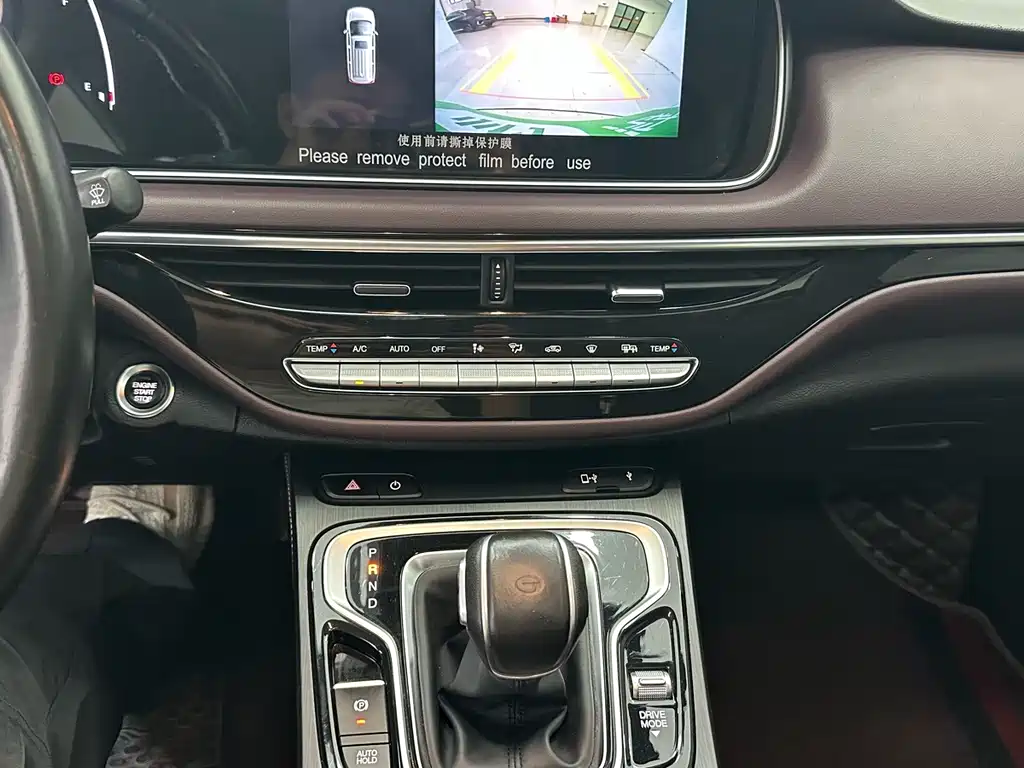 GAC Trumpchi M6 2022 — фото 14