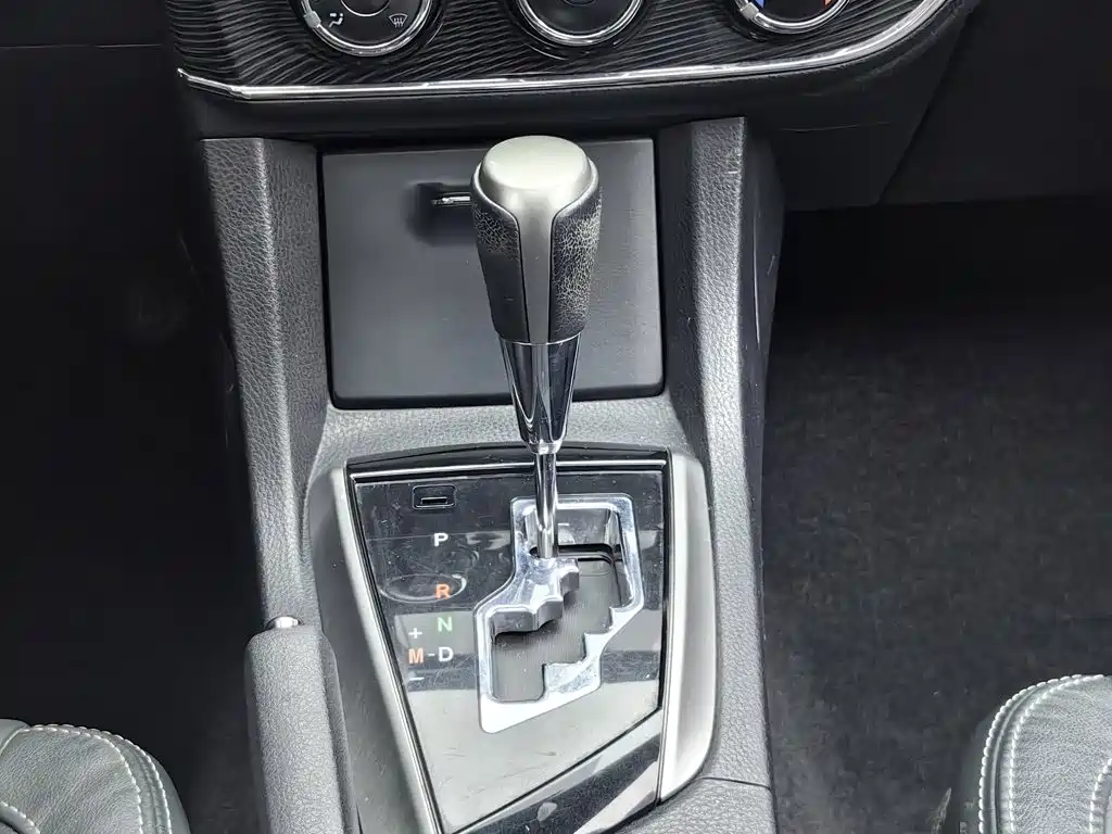 Toyota Corolla 2016 — фото 13