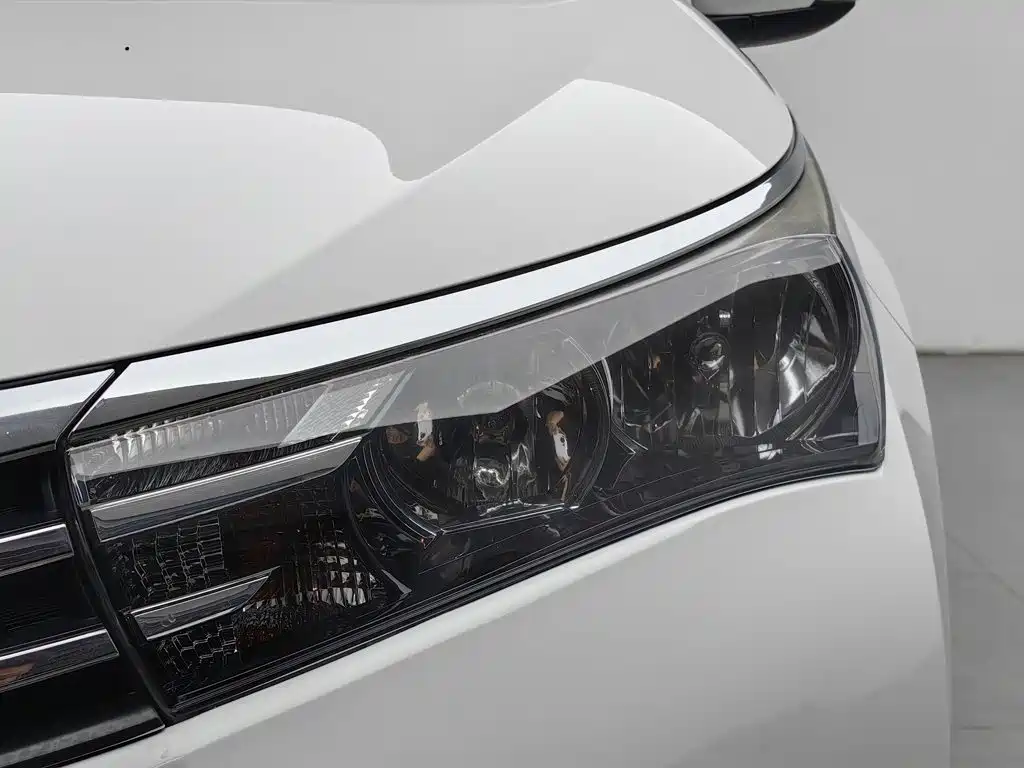 Toyota Corolla 2016 — фото 7