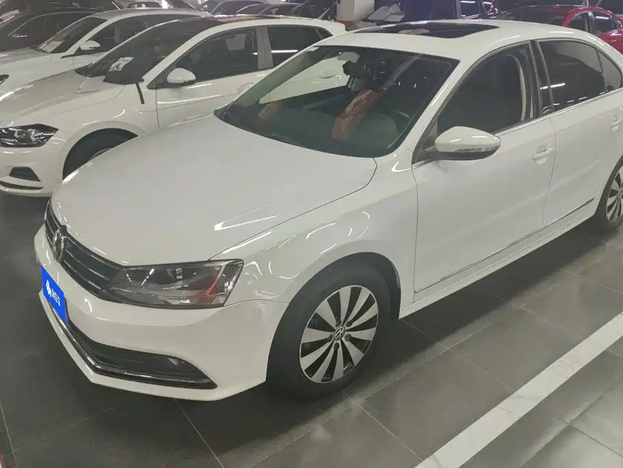 Volkswagen Sagitar 2017