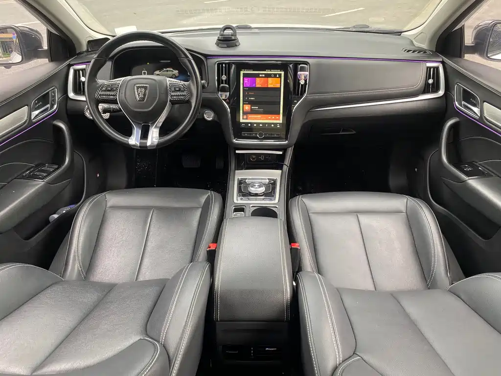 Roewe i6 New Energy 2018 — фото 9