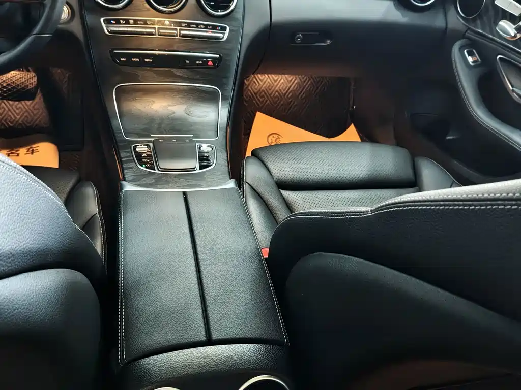 Mercedes-Benz C-Class 2019 — фото 14