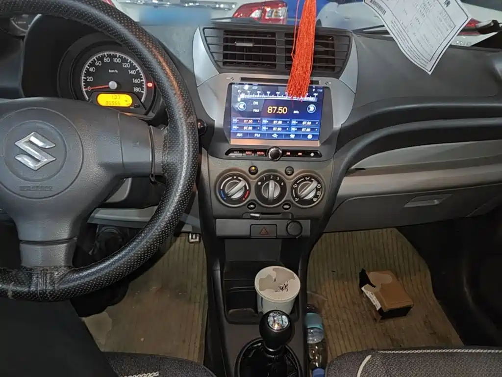 Suzuki Alto 2015 — фото 10
