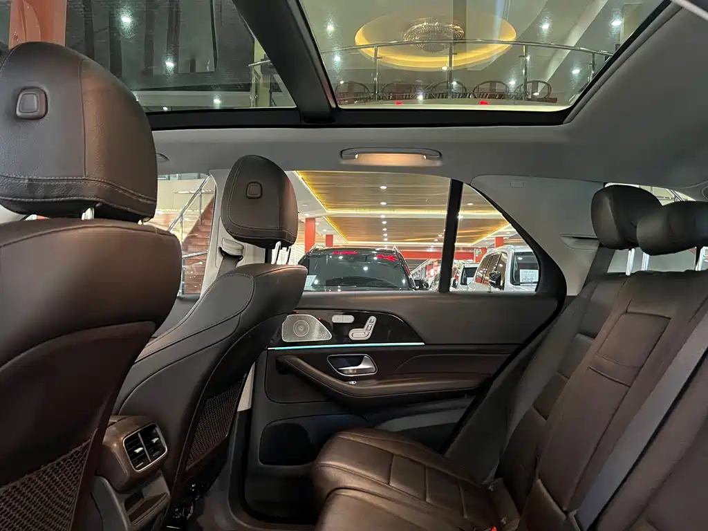 Mercedes-Benz GLE 2019 — фото 14