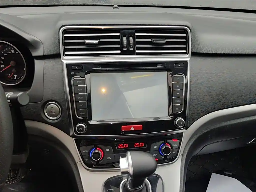 Haval H6 2015 — фото 9