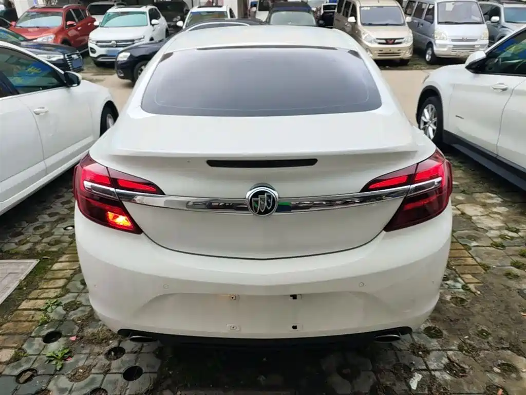 Buick Regal 2015 — фото 6