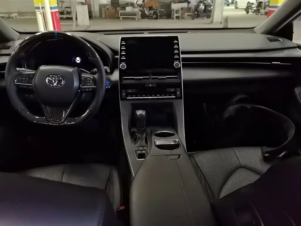Toyota Avalon 2020 — фото 10