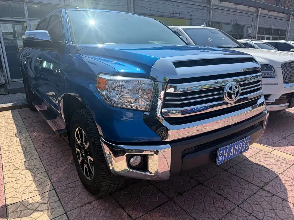 Toyota Tundra 2018 — фото 12