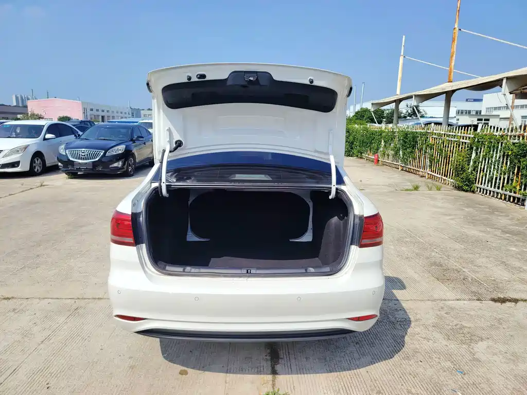 Volkswagen Lavida 2020