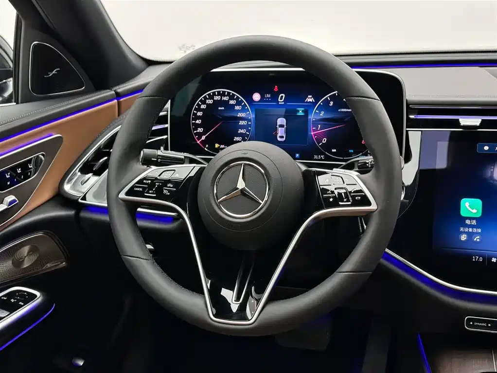 Mercedes-Benz E-Class 2025 — фото 12