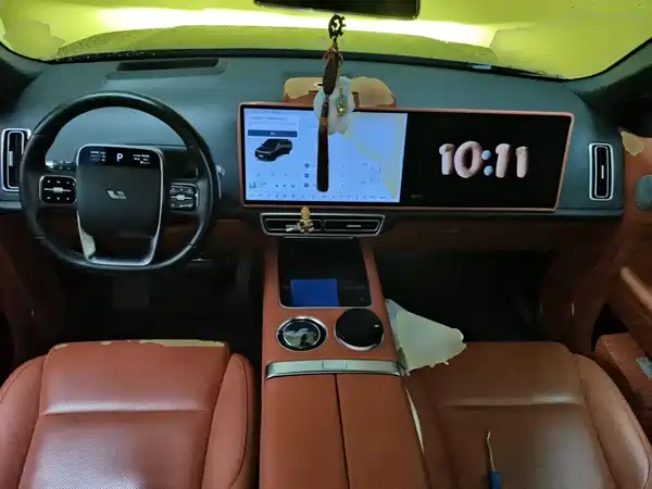 Li Auto L8 2023