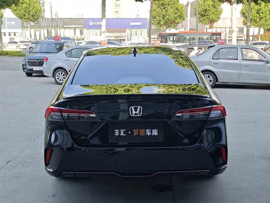 Honda Inspire 2026 — фото 5