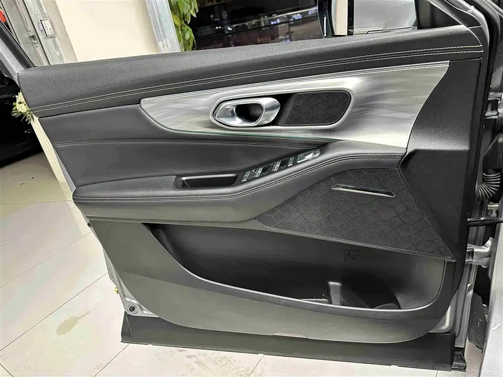 GAC Motor Trumpchi GS8 2023 — фото 18