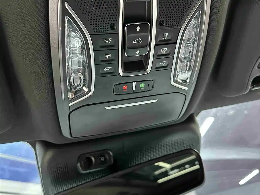 GAC Motor Trumpchi GS8 2023 — фото 23