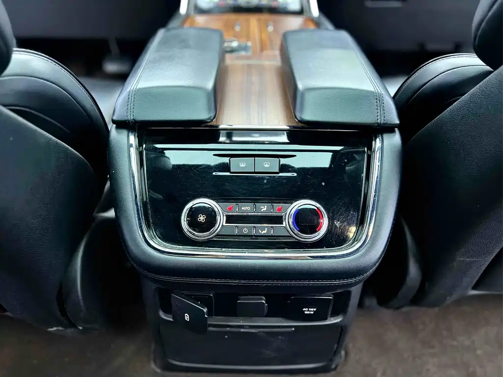 Lincoln Navigator 2019 — фото 15