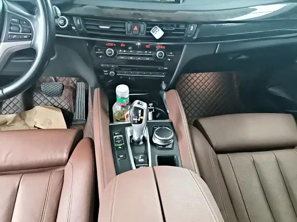 BMW X6 2018 — фото 14