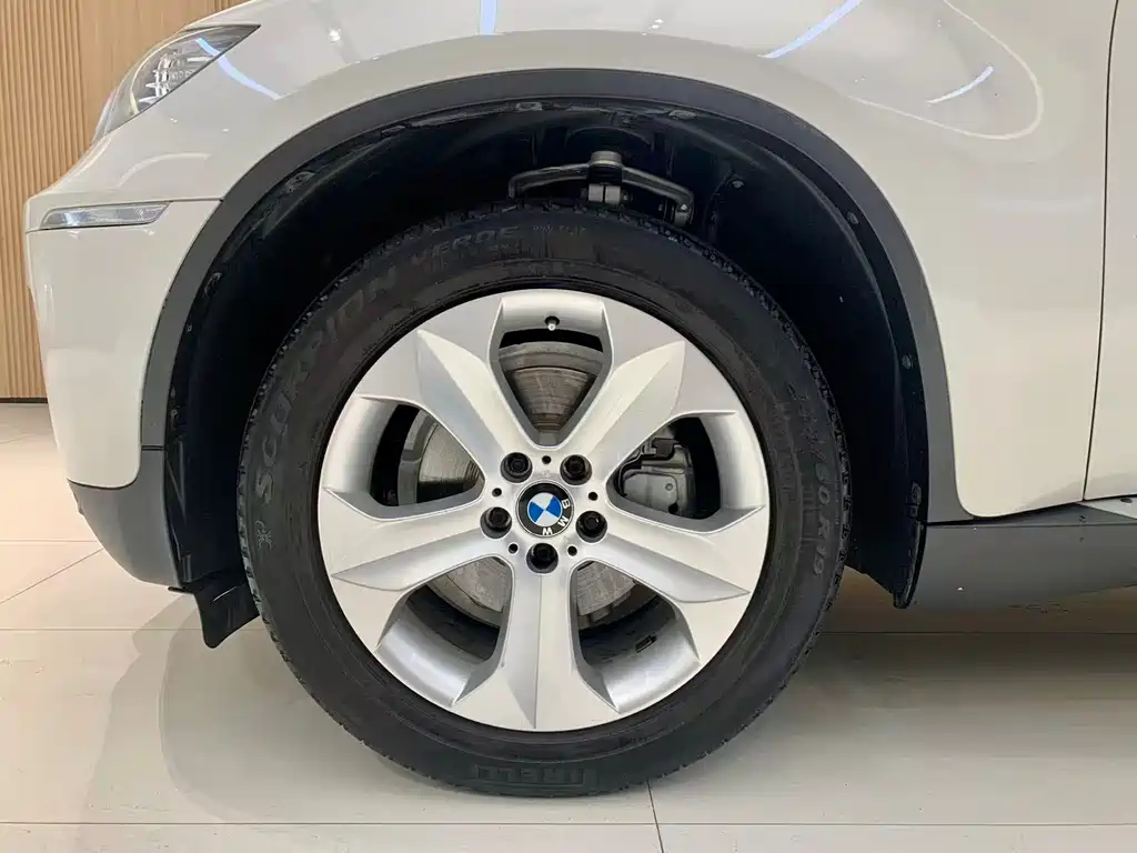 BMW X6 2014 — фото 18