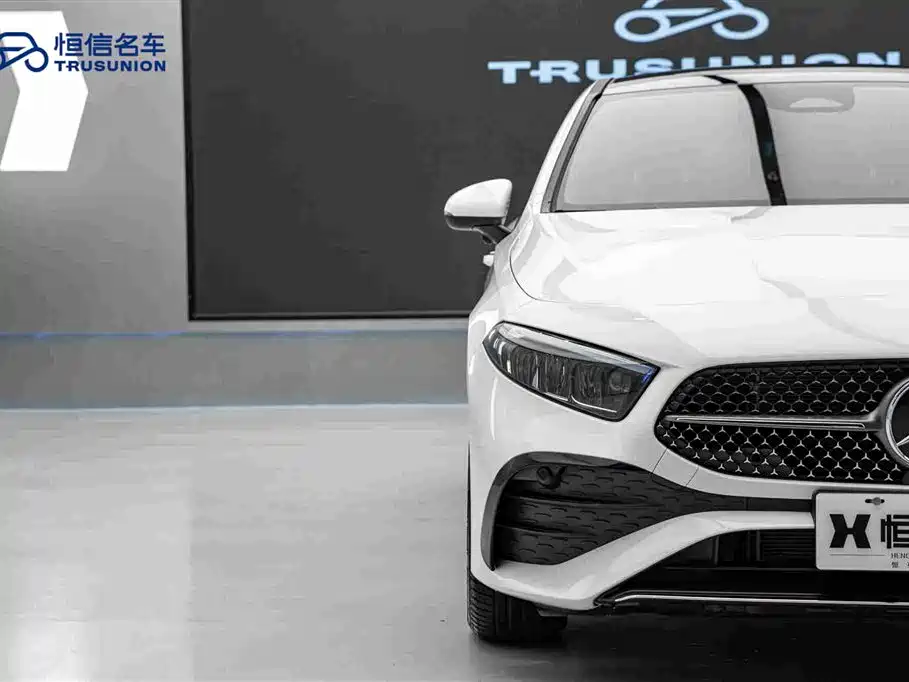 Mercedes-Benz A-Class 2024 — фото 8