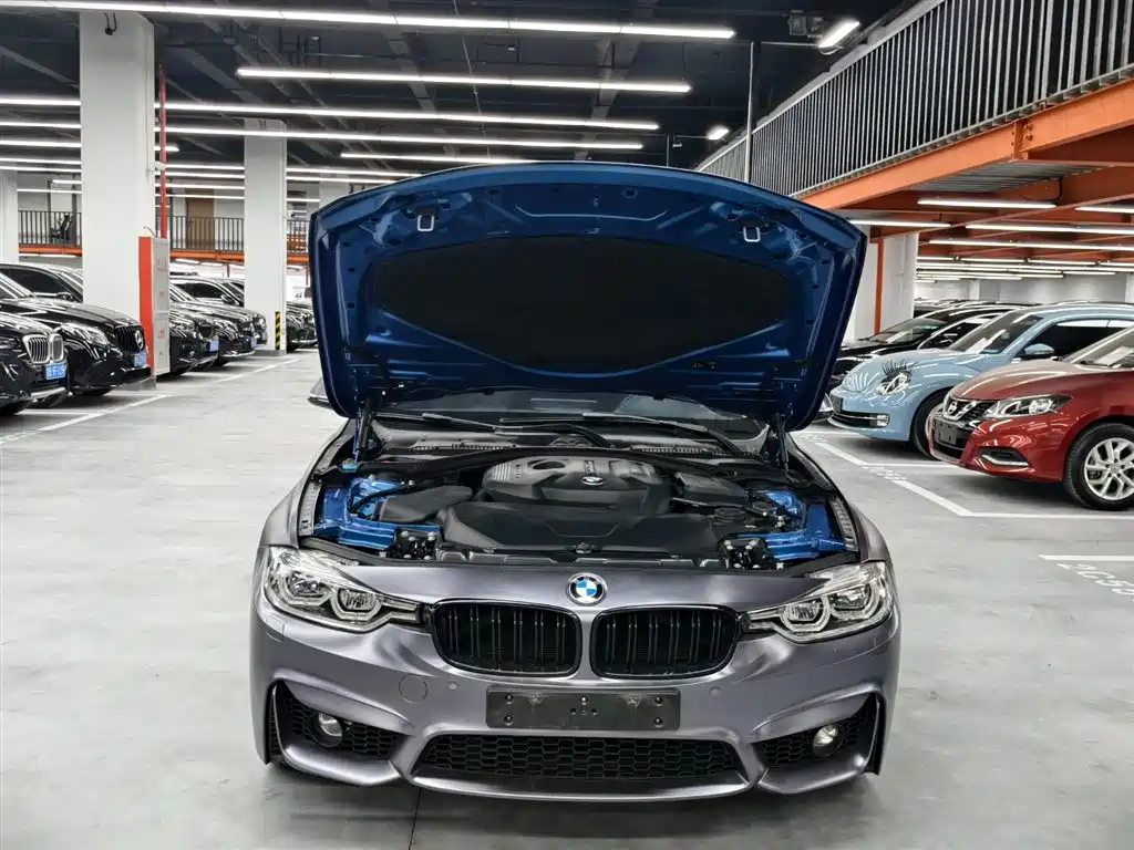 BMW 3 Series 2019 — фото 17