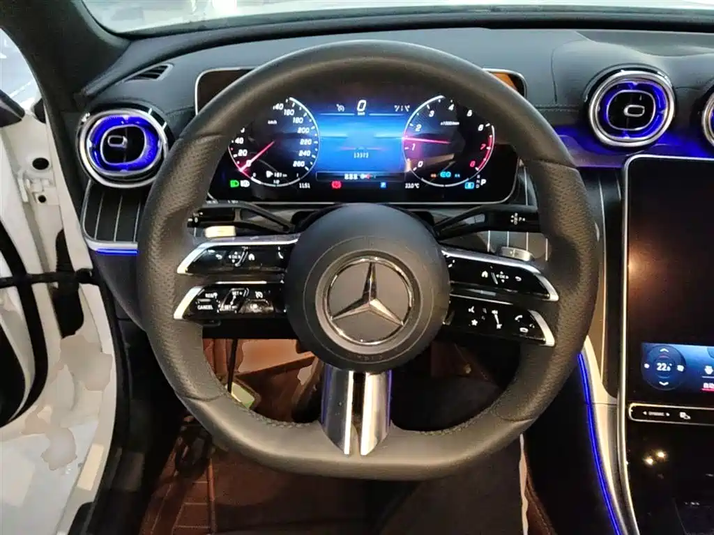 Mercedes-Benz C-Class 2022 — фото 11