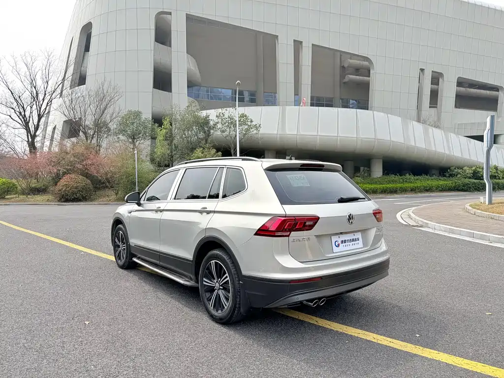 Volkswagen Tiguan L 2019 — фото 6