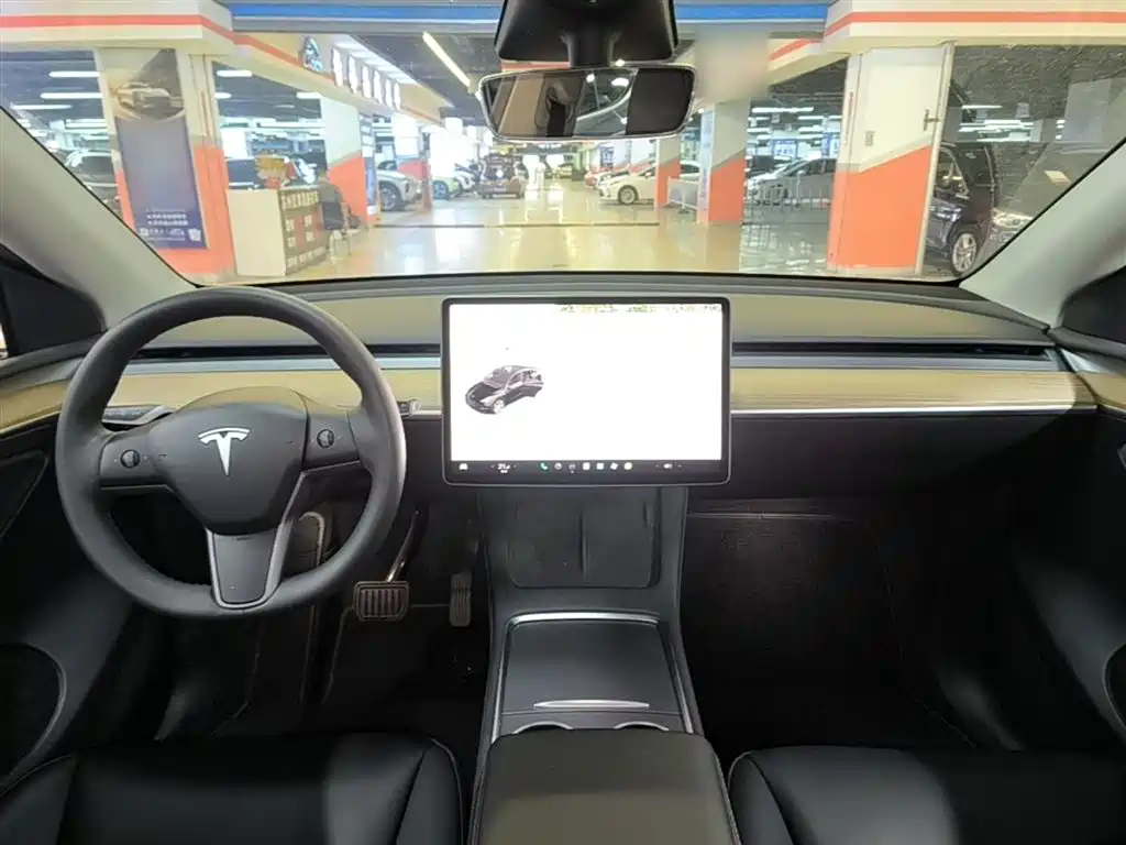 Tesla Model Y 2022 — фото 10