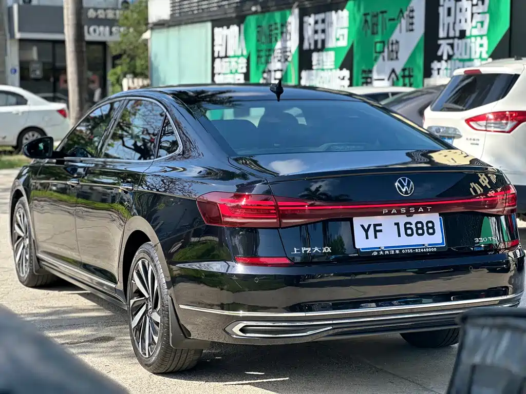 Volkswagen Passat 2022 — фото 6