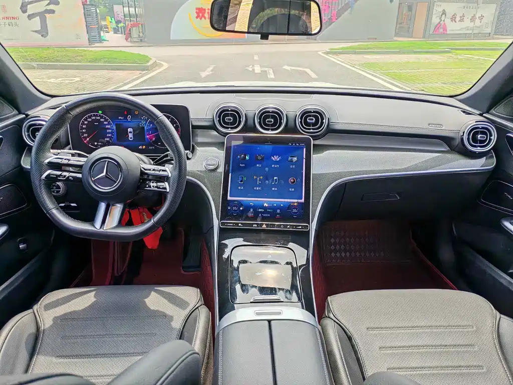 Mercedes-Benz C-Class 2023 — фото 9