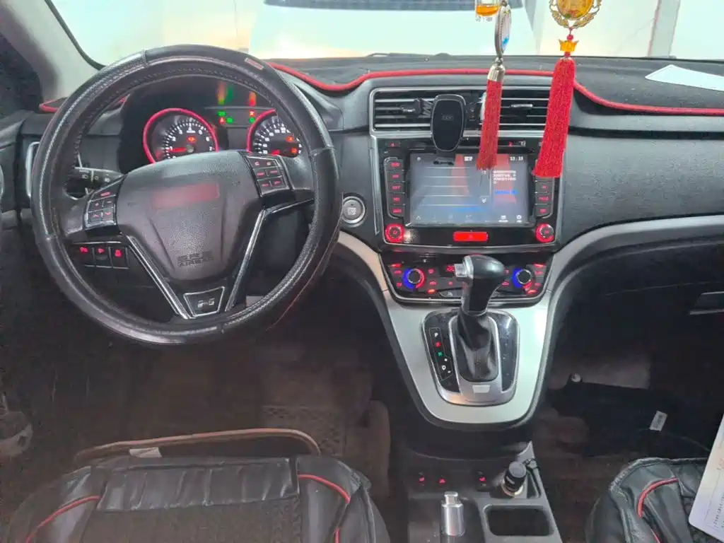 Haval H6 2015 — фото 10