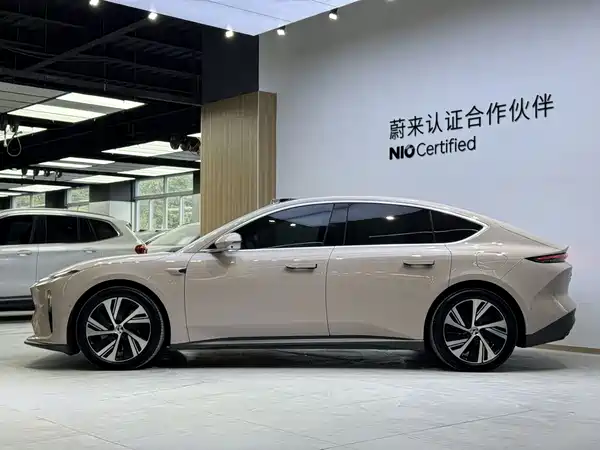 NIO ET5 2024