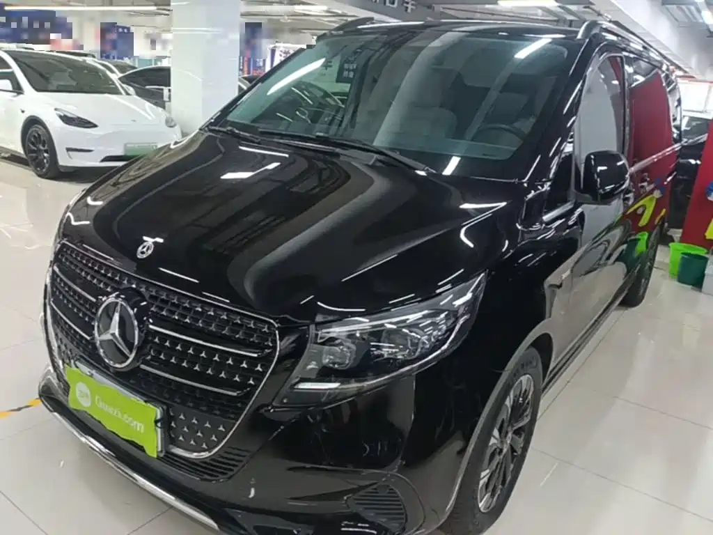 Mercedes-Benz V-Class 2025