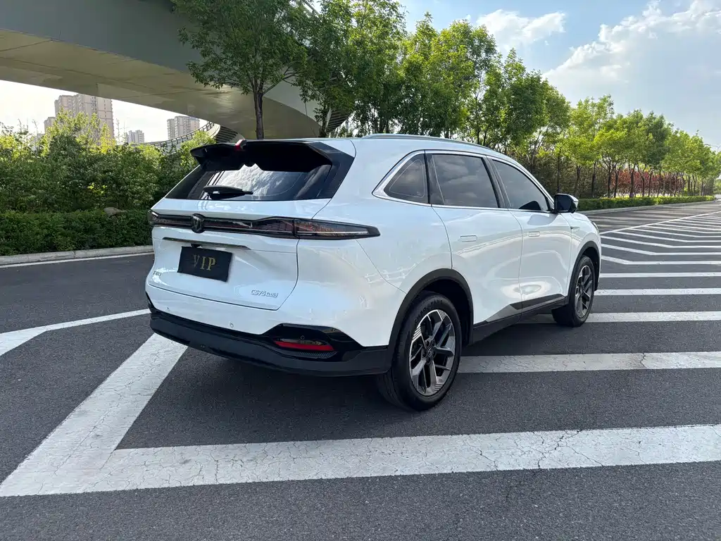 Changan CS75PLUS 2025 — фото 9