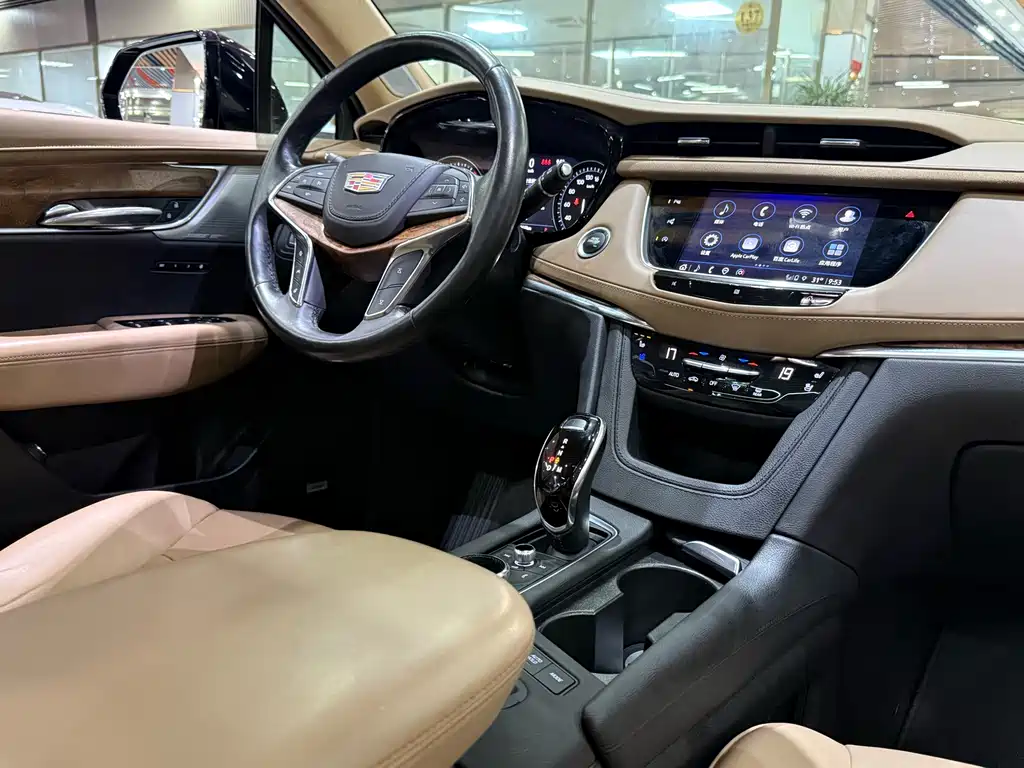 Cadillac XT5 2020 — фото 13