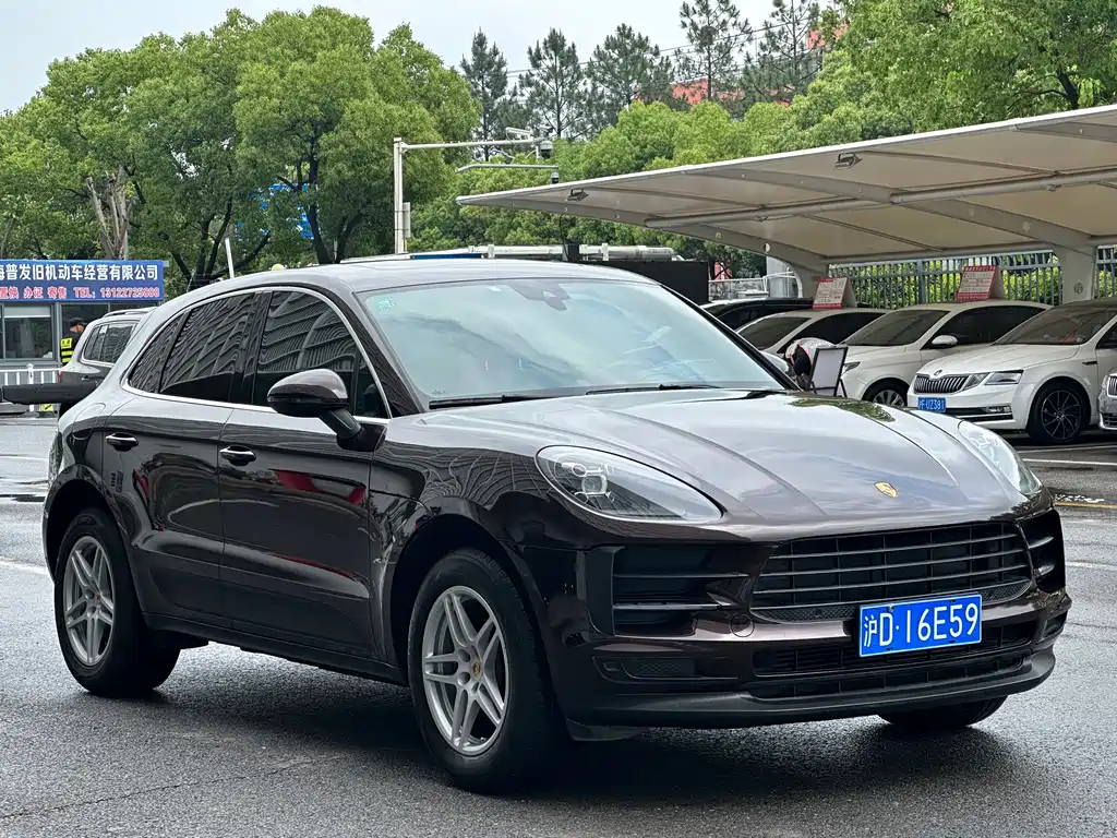 Porsche Macan 2019 — фото 17
