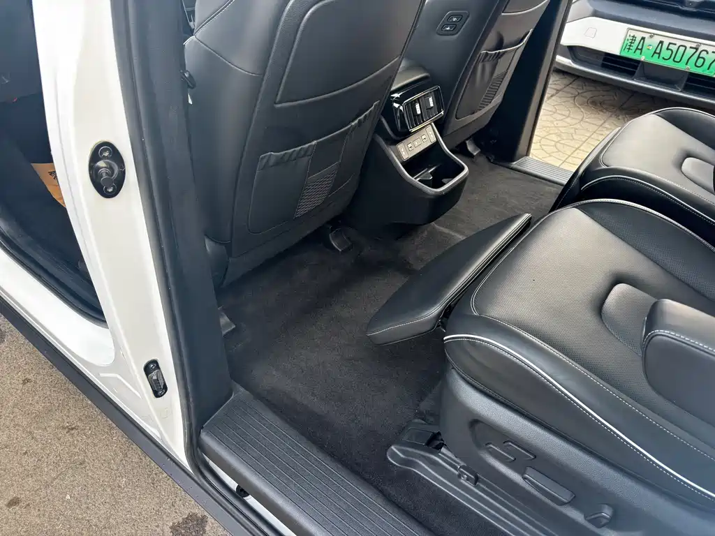 Hyundai Custo 2023 — фото 24