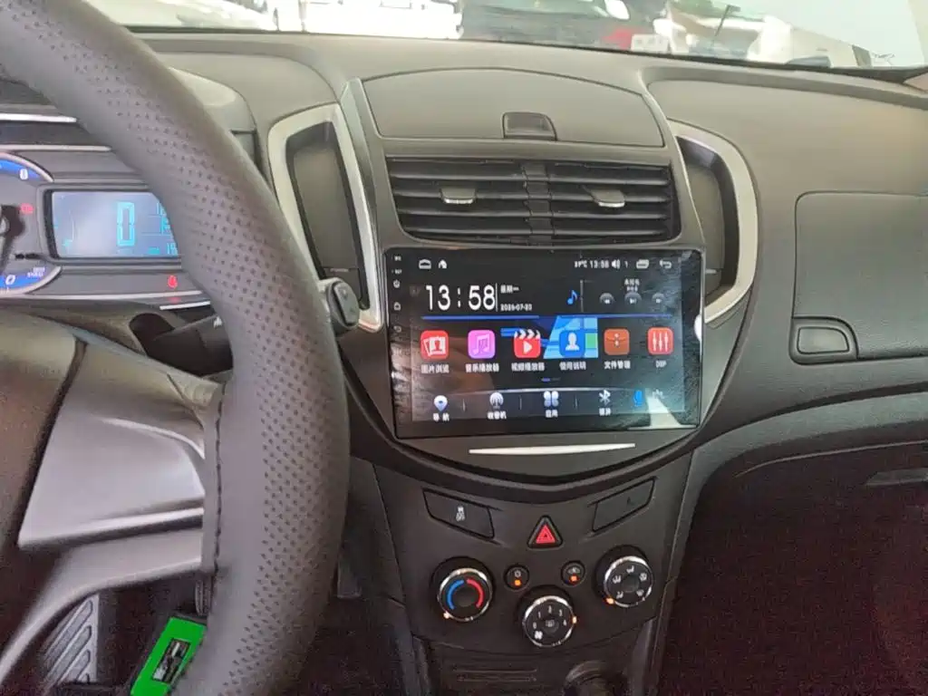 Chevrolet Trax 2016 — фото 13