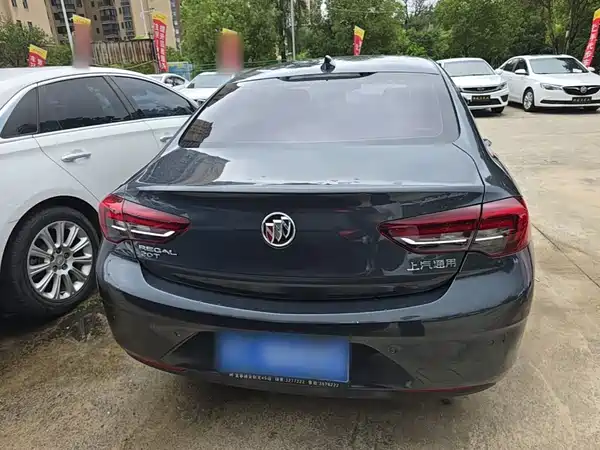 Buick Regal 2020