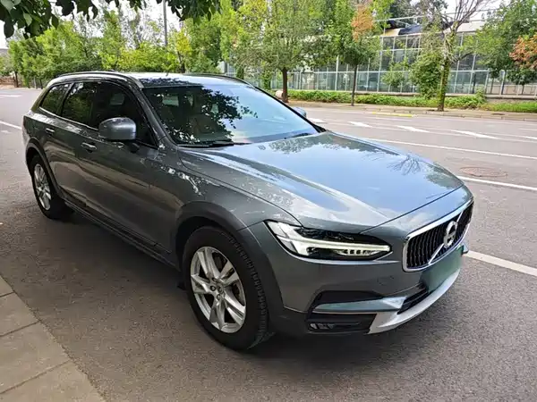 Volvo V90 2018