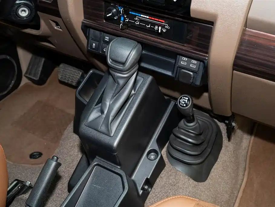 Toyota Land Cruiser 2024 — фото 16