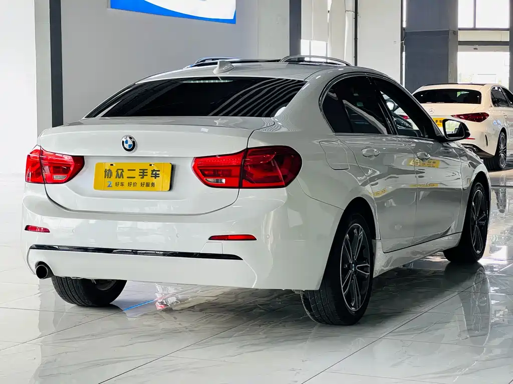 BMW 1 Series 2018 — фото 4
