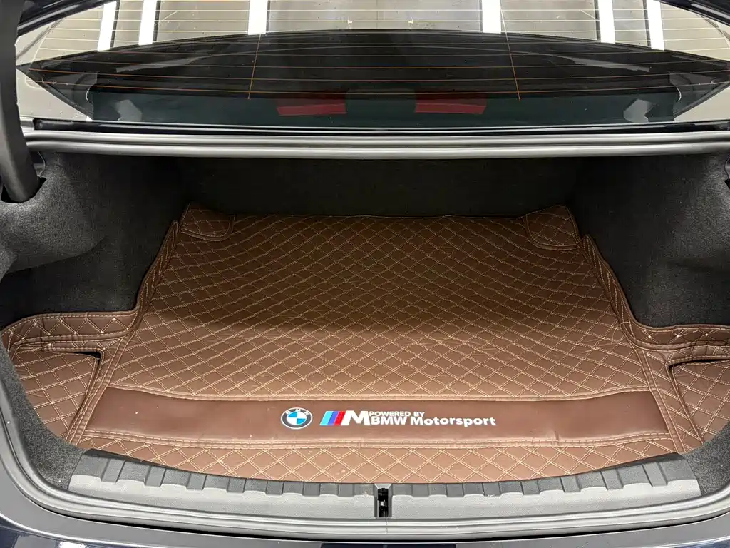 BMW 3 Series 2023 — фото 19