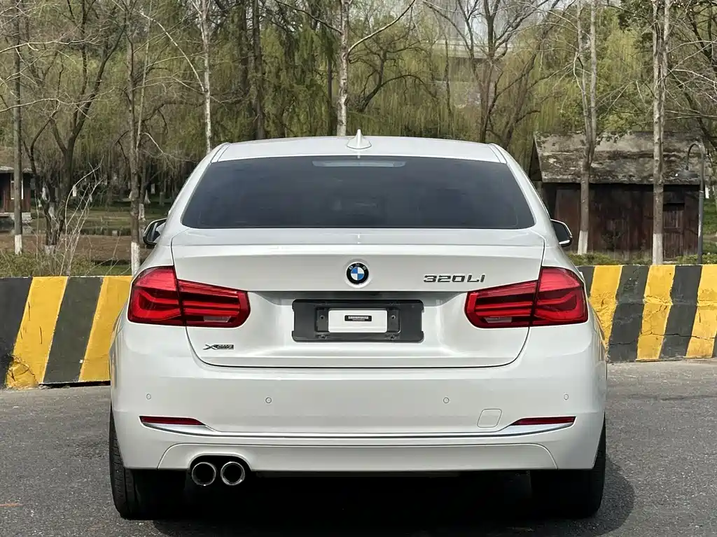 BMW 3 Series 2018